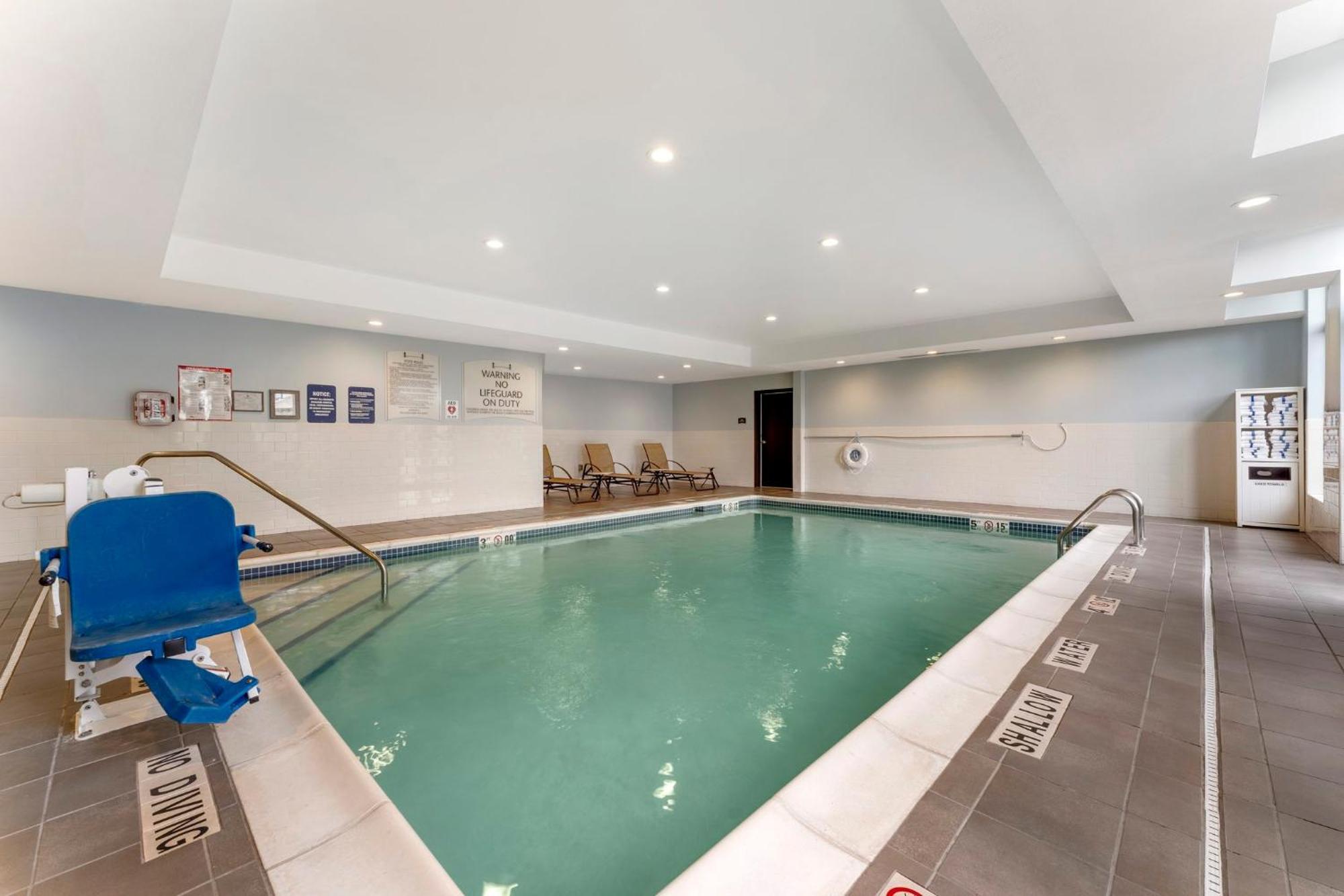 Staybridge Suites - Pittsburgh-Cranberry Township By Ihg Warrendale Esterno foto